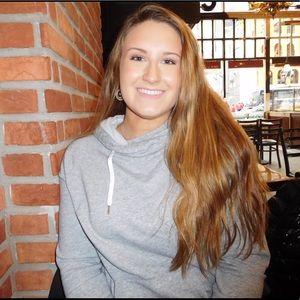 Meet your Posher, Maeve